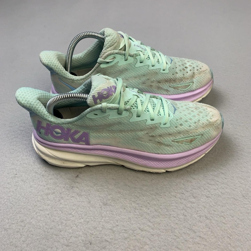Hoka One One Clifton 9 Shoes Womens Size 8.5 Green Running Sneakers Cushioned